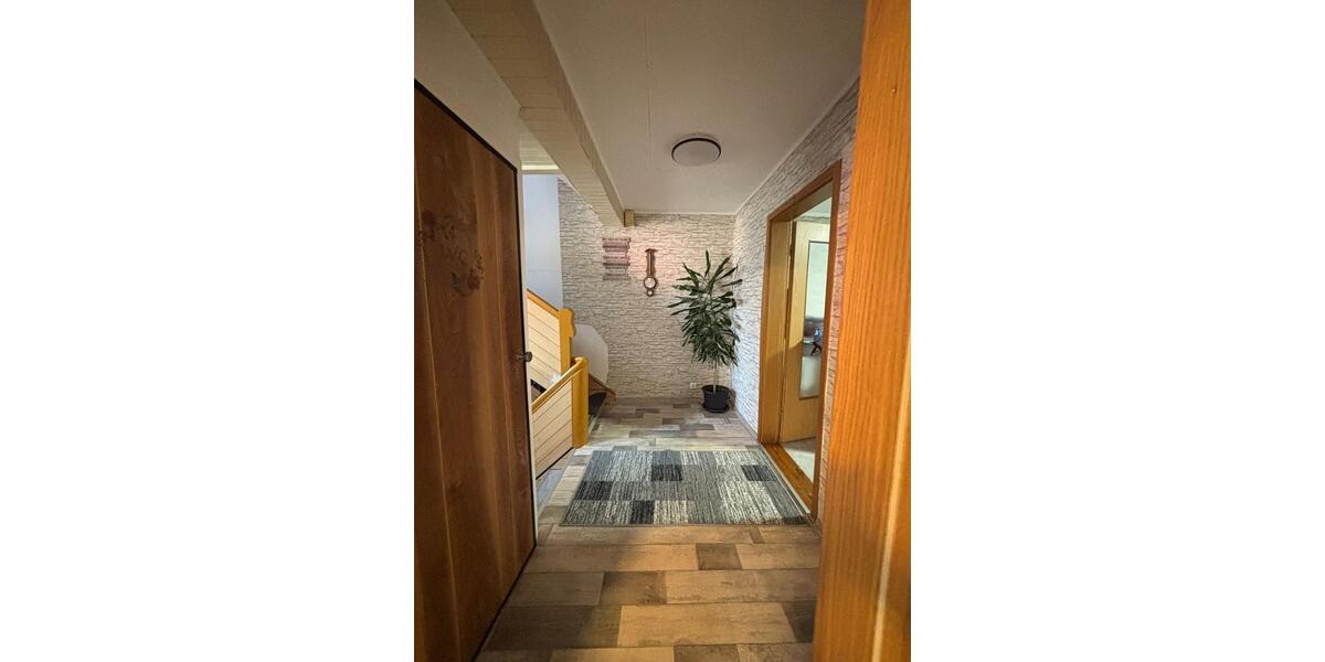 Einfamilienhaus Grebenau - 7 Zimmer, 170 m&sup2;, 85.000&euro; | Angebot:25332822