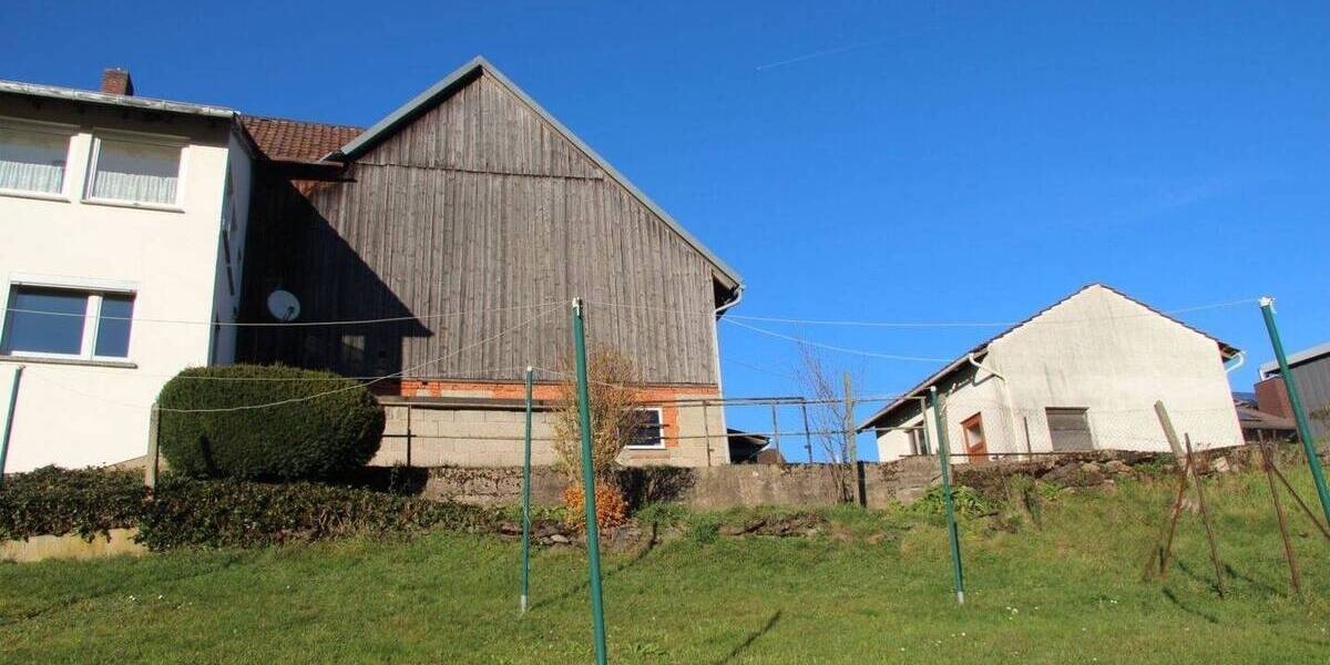 Mehrfamilienhaus, Wohnhaus Herbstein Rixfeld - 8 Zimmer, 190 m&sup2;, 169.000&euro; | Angebot:25746666