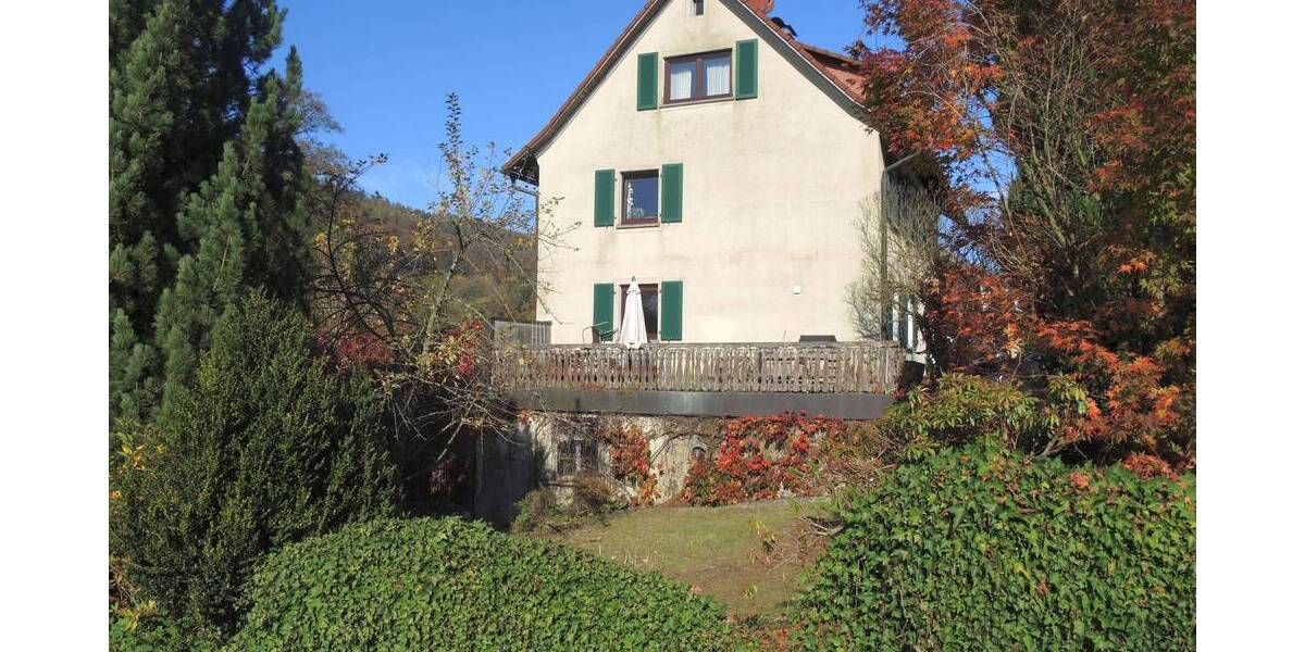 Einfamilienhaus Riedenberg - 8 Zimmer, 185 m&sup2;, 175.000&euro; | Angebot:25837168