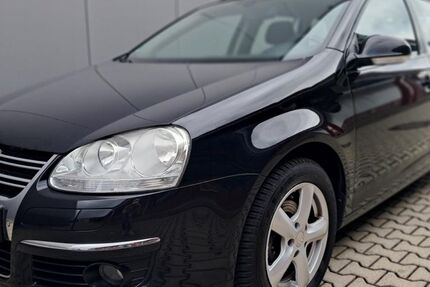 VW Golf 83.201 km 7.990 &euro; Schlüchtern 36381