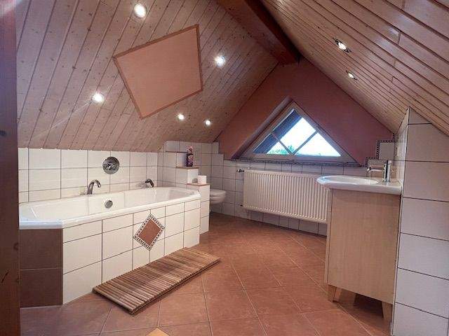 Mehrfamilienhaus, Wohnhaus Hofbieber Langenbieber - 9 Zimmer, 549.000&euro; | Angebot:25664938