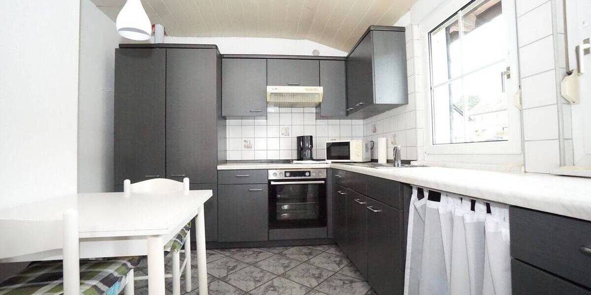 Mehrfamilienhaus, Wohnhaus Petersberg - 6 Zimmer, 180 m&sup2;, 490.000&euro; | Angebot:25731697