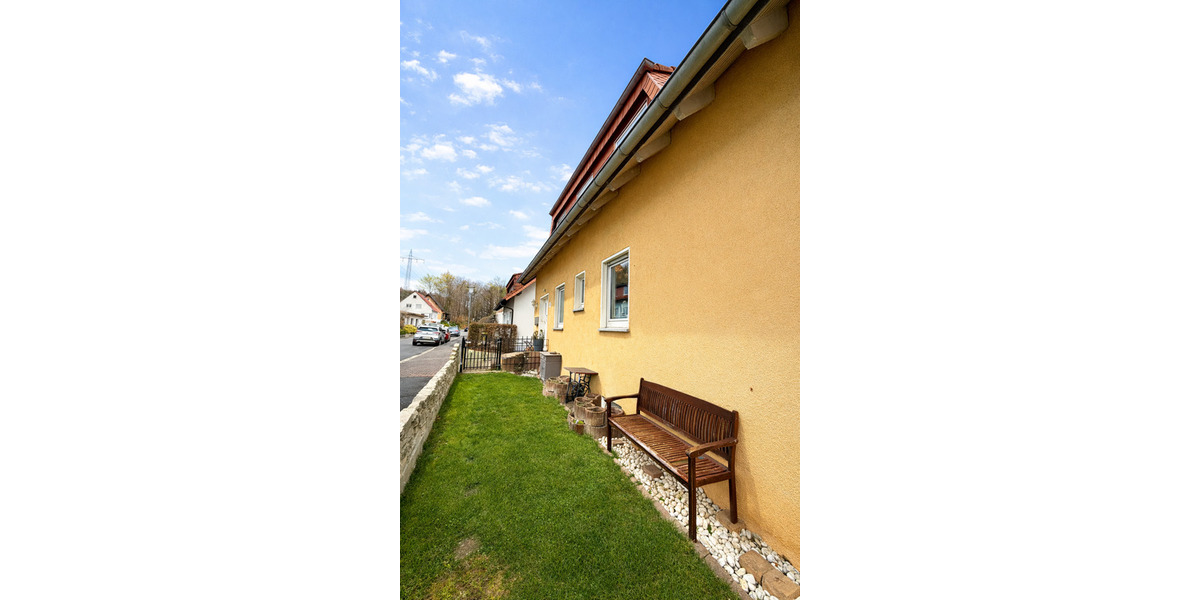 Einfamilienhaus Eiterfeld Arzell - 8 Zimmer, 220 m&sup2;, 339.000&euro; | Angebot:25726366