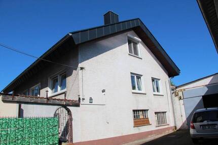 Haus Schlitz - 8 Zimmer, 260 m&sup2;, 295.000&euro; | Angebot:26758871