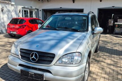 Mercedes-Benz ML 320 198.786 km 2.999 &euro; Künzell 36093