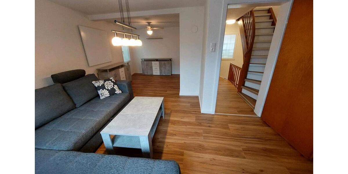 Einfamilienhaus Bischofsheim in der Rhön - 3 Zimmer, 71 m&sup2;, 800&euro; | Angebot:26432103