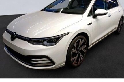 VW Golf 17.028 km 26.630 &euro; Hünfeld 36088