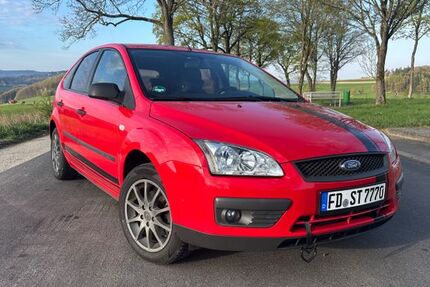 Ford Focus 241.000 km 2.600 &euro; Hilders 36115
