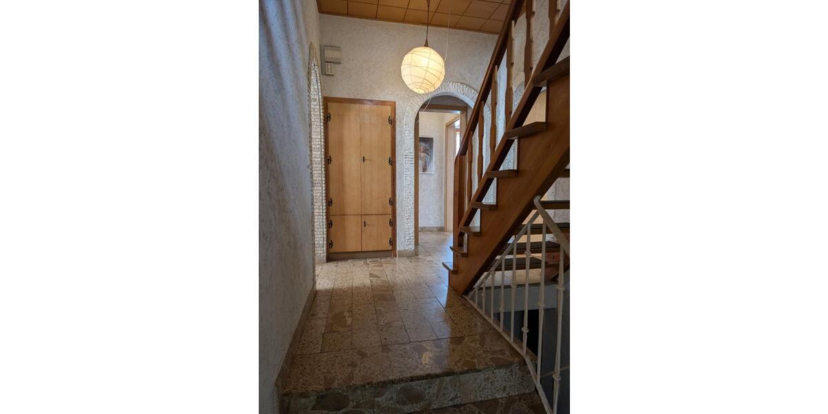 Einfamilienhaus Geisa - 9 Zimmer, 138 m&sup2;, 159.000&euro; | Angebot:26120433