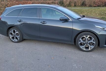 Kia ceed Sportswagon 70.000 km 20.000 &euro; Lauterbach 36341