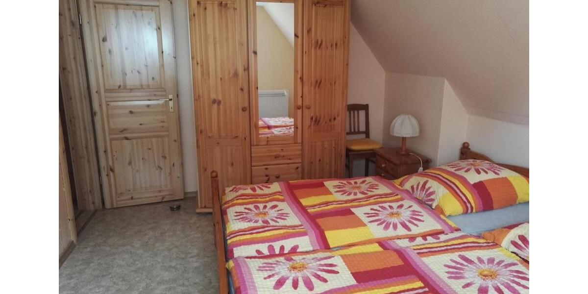 Doppelhaushälfte Hilders - 8 Zimmer, 220 m&sup2;, 239.000&euro; | Angebot:26007242