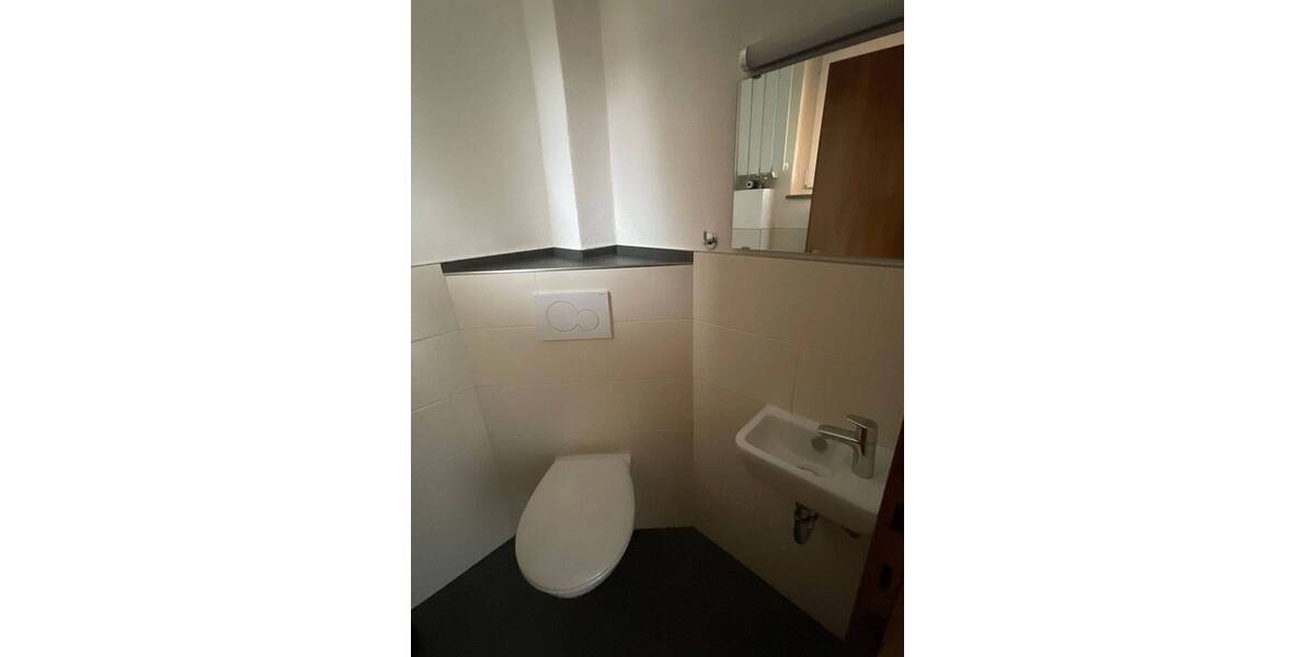 Einfamilienhaus Petersberg - 6 Zimmer, 180 m&sup2;, 1.600&euro; | Angebot:26106614