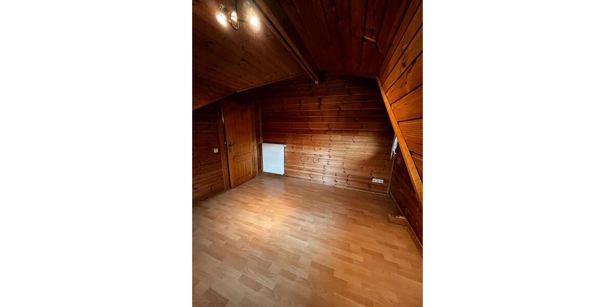 Einfamilienhaus Niederaula - 7 Zimmer, 150 m&sup2;, 1.500&euro; | Angebot:25416138