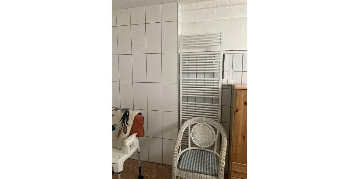 Einfamilienhaus Schlüchtern Hohenzell - 7 Zimmer, 180 m&sup2;, 99.000&euro; | Angebot:25681361