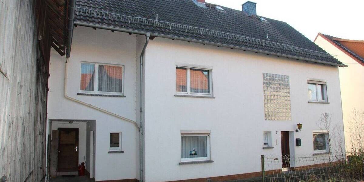 Mehrfamilienhaus, Wohnhaus Herbstein Rixfeld - 8 Zimmer, 190 m&sup2;, 169.000&euro; | Angebot:25746666
