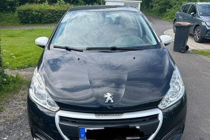 Peugeot 208 151.000 km 4.600 &euro; Hofbieber 36145