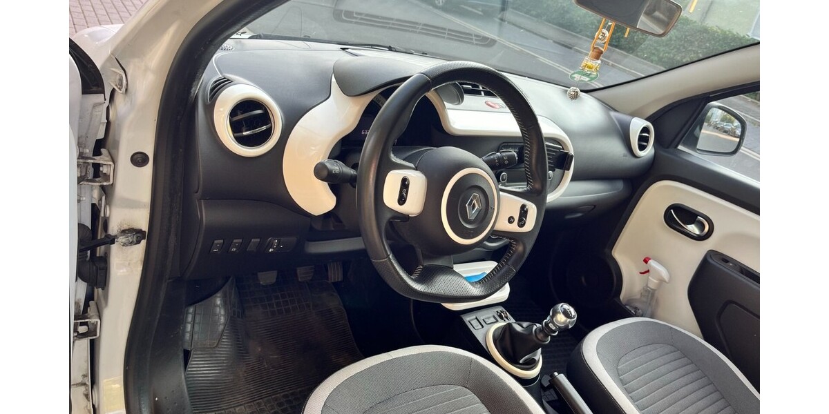 Renault Twingo 63.300 km 7.200 &euro; Fulda 36037