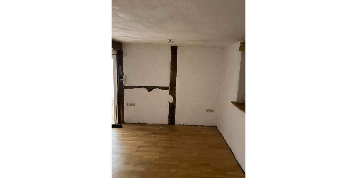 Einfamilienhaus Niederaula - 2 Zimmer, 150 m&sup2;, 69.000&euro; | Angebot:26321971