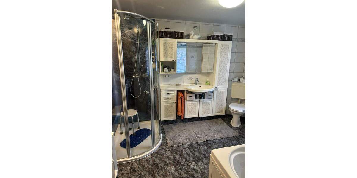 Doppelhaushälfte Großenlüder - 5 Zimmer, 185 m&sup2;, 375.000&euro; | Angebot:25664844