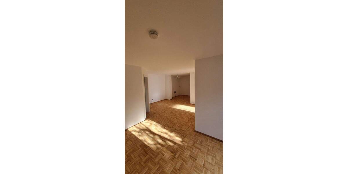 Etagenwohnung Schlüchtern - 2 Zimmer, 83 m&sup2;, 690&euro; | Angebot:25752233