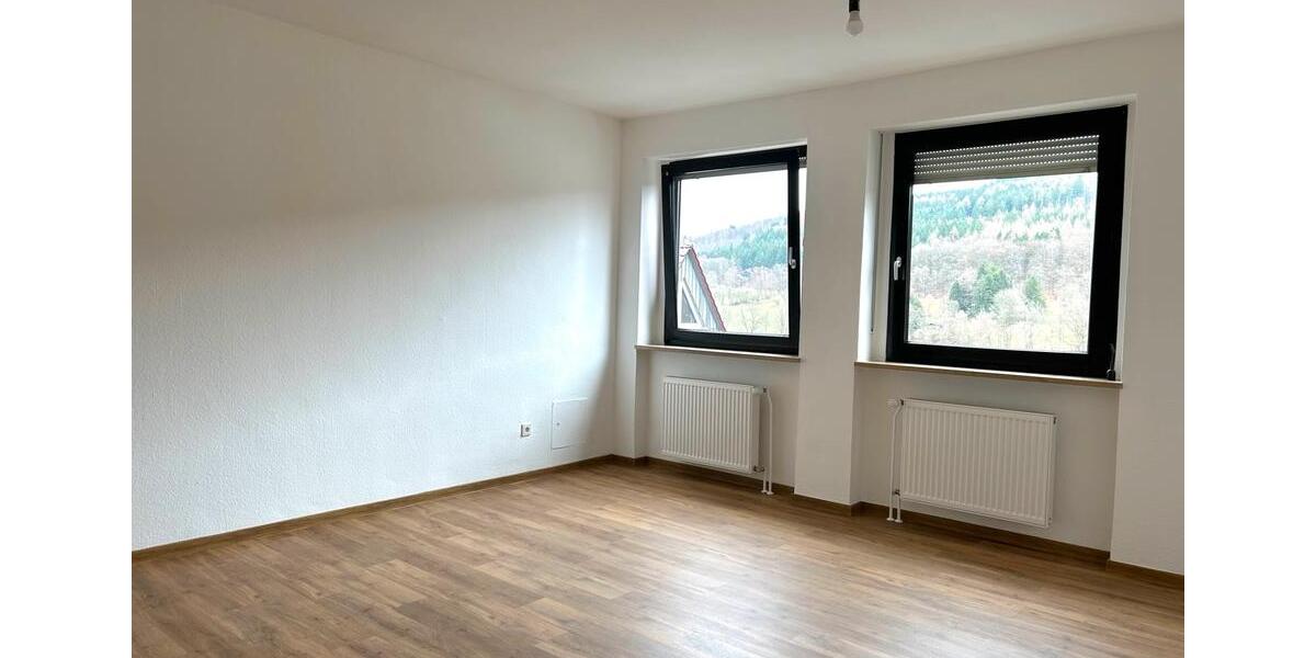 Etagenwohnung Bad Brückenau - 3 Zimmer, 80 m&sup2;, 140.000&euro; | Angebot:26875310