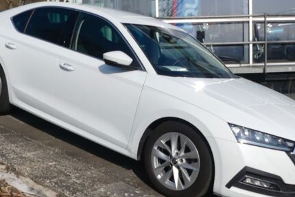 Skoda Octavia 88.500 km 22.400 &euro; Buttlar 36419