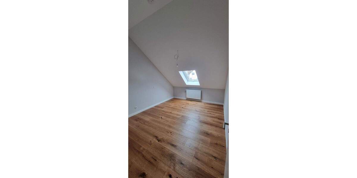 Etagenwohnung Schlüchtern - 3 Zimmer, 85 m&sup2;, 890&euro; | Angebot:25756419