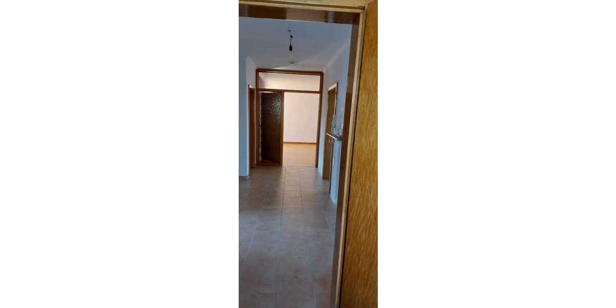 3 Familienhaus zu verkaufen - Mehrfamilienhaus, Wohnhaus Petersberg | Angebot:26194950