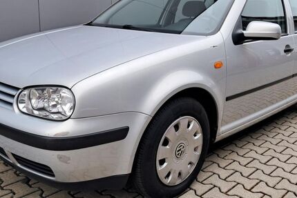VW Golf 119.709 km 4.580 &euro; Schlüchtern 36381