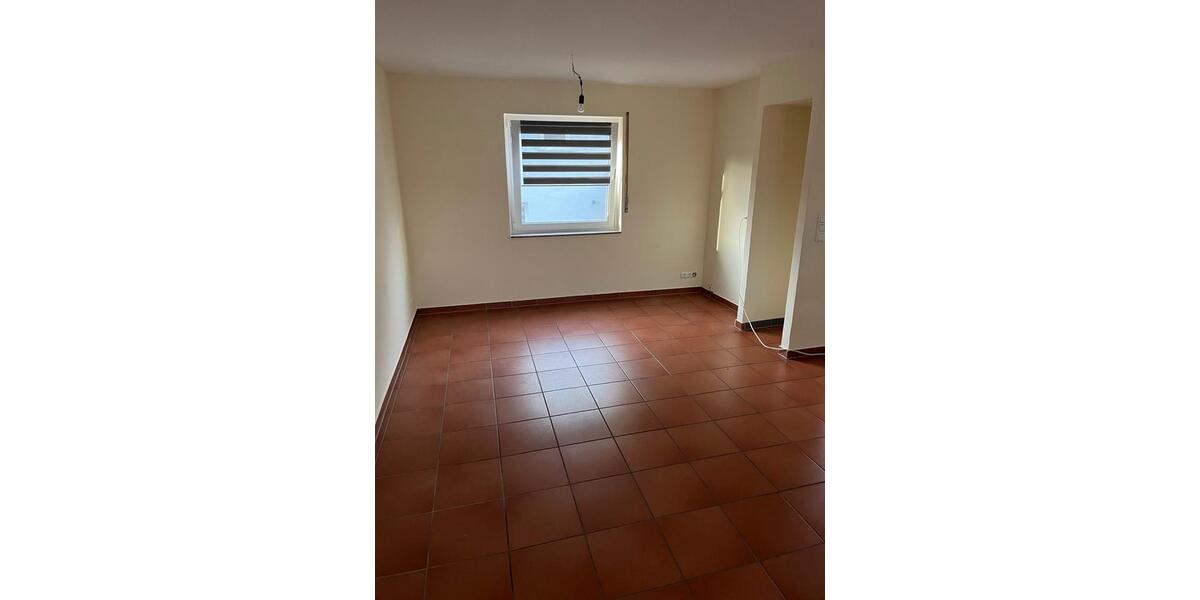 Etagenwohnung Sinntal - 5 Zimmer, 110 m&sup2;, 850&euro; | Angebot:25161514