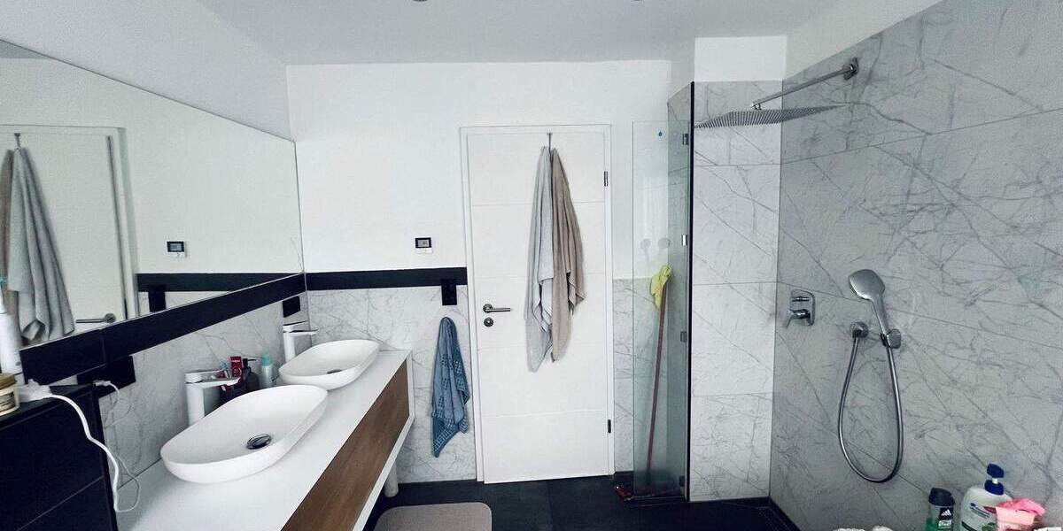 Mehrfamilienhaus, Wohnhaus Kalbach Uttrichshausen - 5 Zimmer, 305 m&sup2;, 499.000&euro; | Angebot:25732483