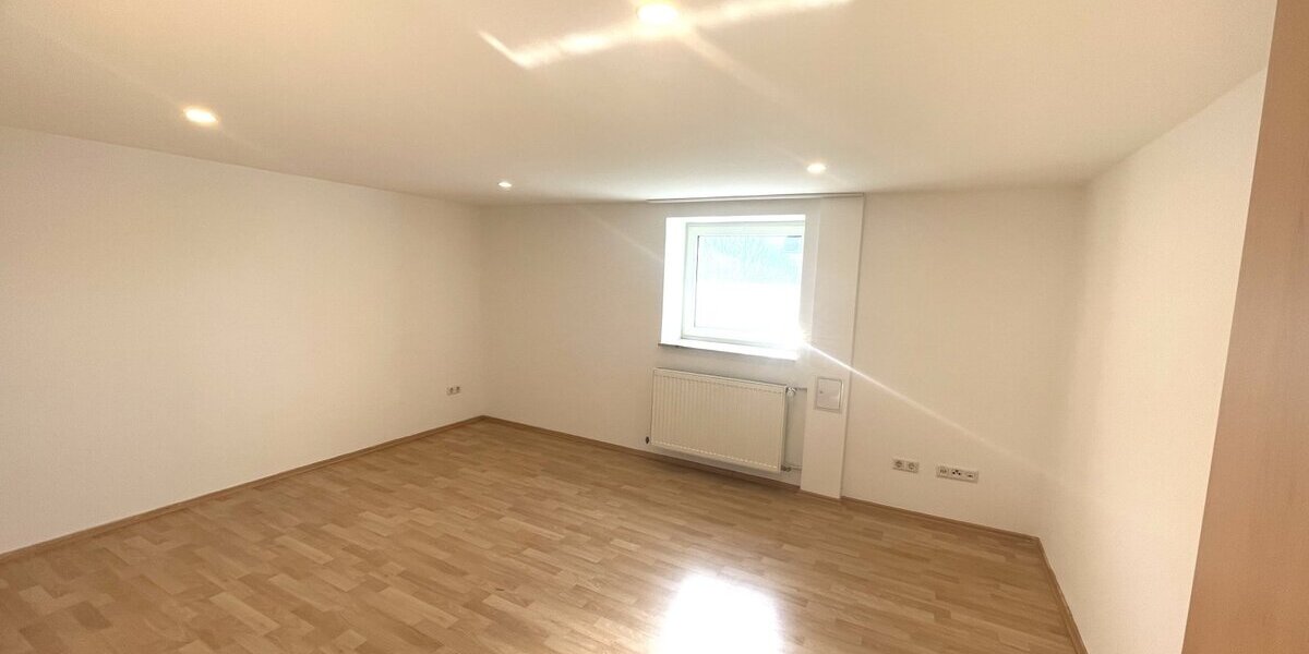 Niederaula, 2 ZKB im Souterrain - Etagenwohnung Niederaula Mengshausen | Angebot:23815930