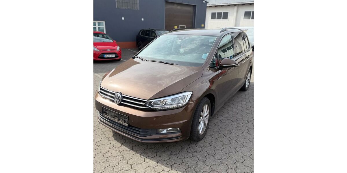 VW Touran 199.500 km 11.199 &euro; Fulda 36043