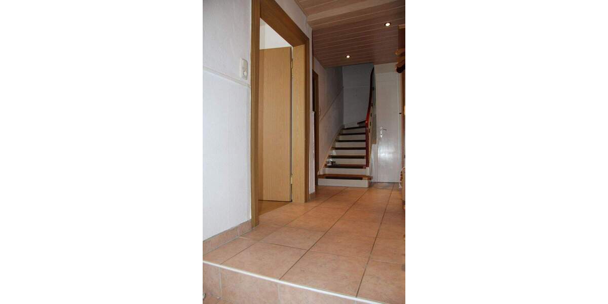 Mehrfamilienhaus, Wohnhaus Schlitz - 6 Zimmer, 115 m&sup2;, 125.000&euro; | Angebot:25731329