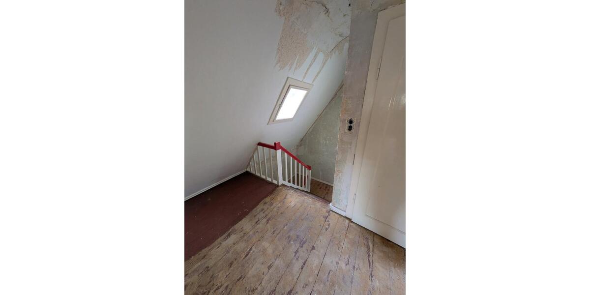 Einfamilienhaus Grebenhain - 8 Zimmer, 155 m&sup2;, 169.000&euro; | Angebot:26646083