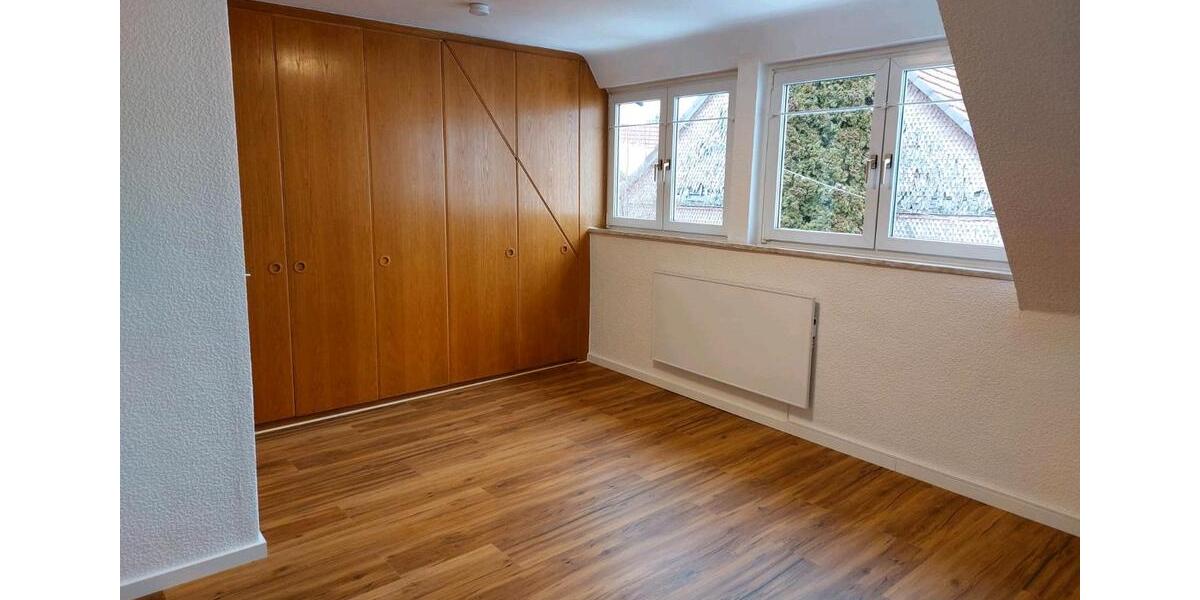 Einfamilienhaus Bischofsheim in der Rhön - 3 Zimmer, 71 m&sup2;, 800&euro; | Angebot:26432103