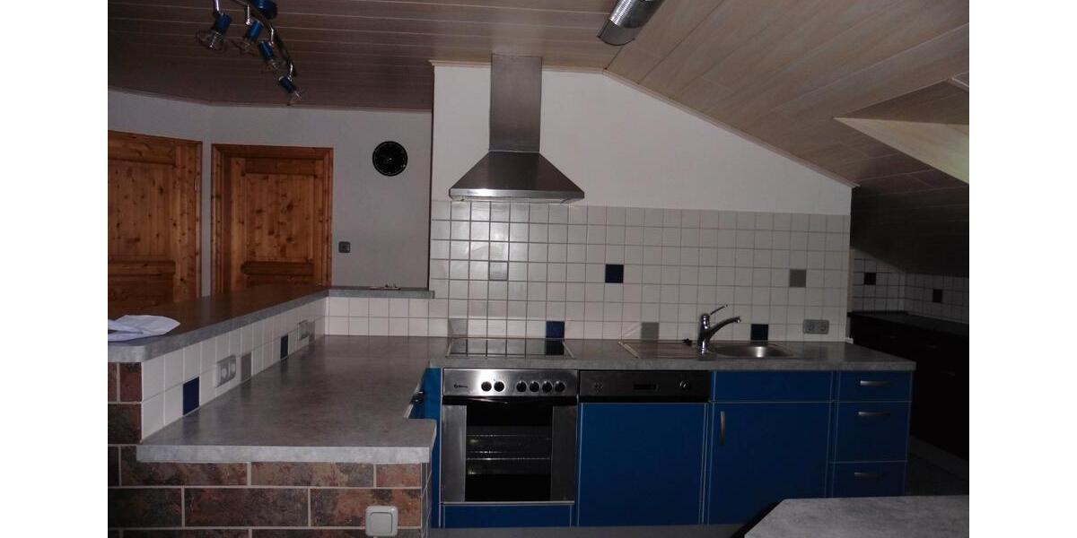 Dachgeschoßwohnung Bischofsheim in der Rhön - 2 Zimmer, 73 m&sup2;, 370&euro; | Angebot:26044243