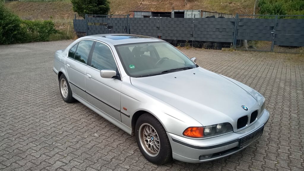 BMW 520 198.200 km 3.600 &euro; Uttrichshausen 36148