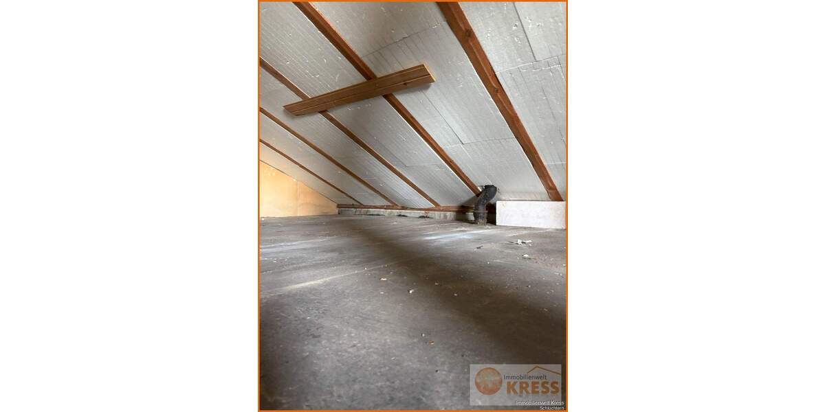 Einfamilienhaus Neuhof - 7 Zimmer, 132 m&sup2;, 290.000&euro; | Angebot:25704511