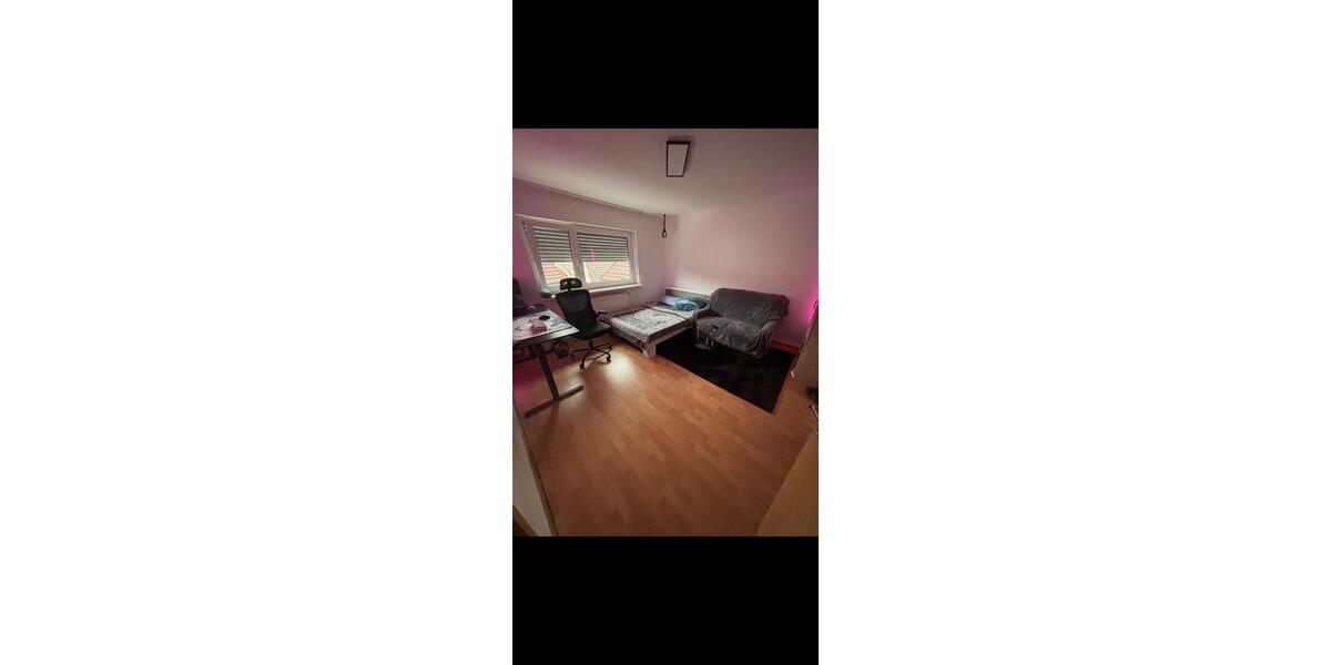 Etagenwohnung Schlitz - 7.5 Zimmer, 138 m&sup2;, 900&euro; | Angebot:26636093