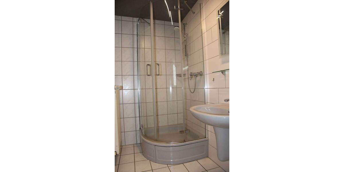 Mehrfamilienhaus, Wohnhaus Schlitz - 6 Zimmer, 115 m&sup2;, 125.000&euro; | Angebot:25731329