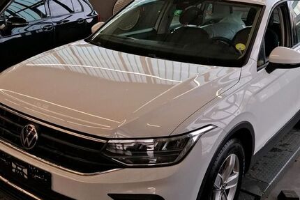 VW Tiguan 102.968 km 21.900 &euro; Burghaun 36151