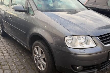 VW Touran 268.000 km 1.290 &euro; Petersberg 36100