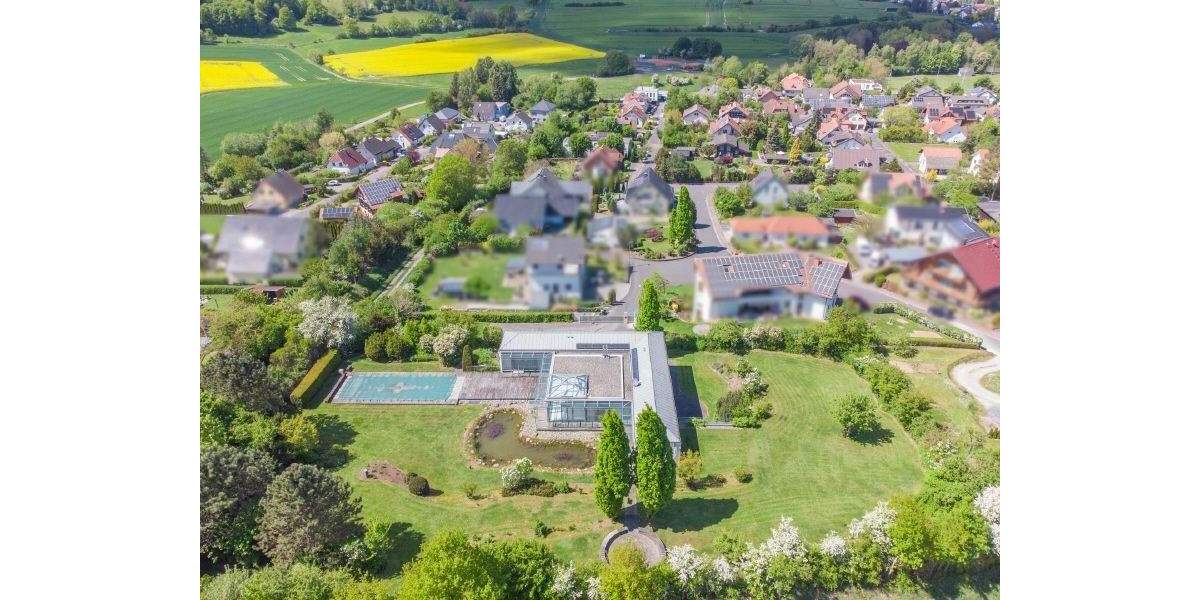 Einfamilienhaus Burghaun Hünhan - 7 Zimmer, 362 m&sup2;, 1.250.000&euro; | Angebot:25664893