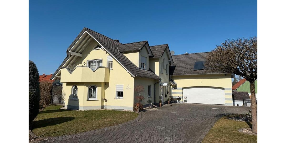 Mehrfamilienhaus, Wohnhaus Eichenzell - 12 Zimmer, 300 m&sup2;, 850.000&euro; | Angebot:25306853