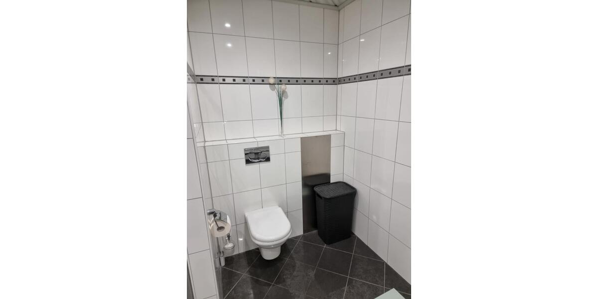 Mehrfamilienhaus, Wohnhaus Burghaun - 12 Zimmer, 400 m&sup2;, 2.800&euro; | Angebot:25794936