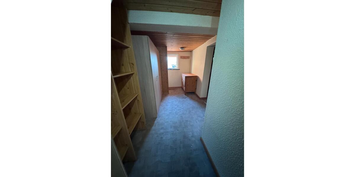Einfamilienhaus Herbstein - 5 Zimmer, 100 m&sup2;, 85.000&euro; | Angebot:27092583