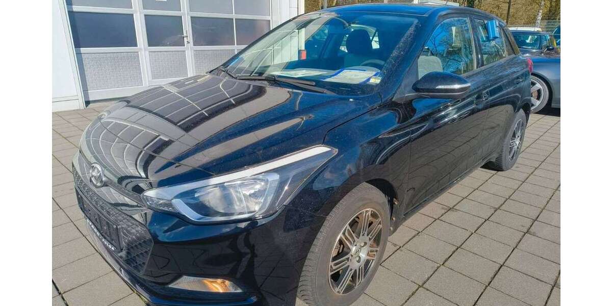 Hyundai i20 95.628 km 8.990 &euro; Fulda 36043