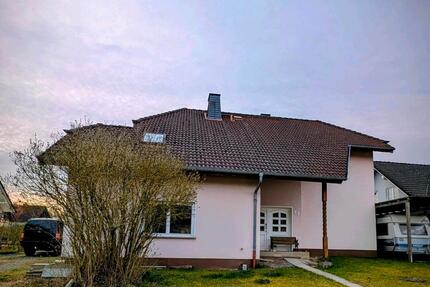 Haus Ebersburg - 6 Zimmer, 210 m&sup2;, 510.000&euro; | Angebot:25901386