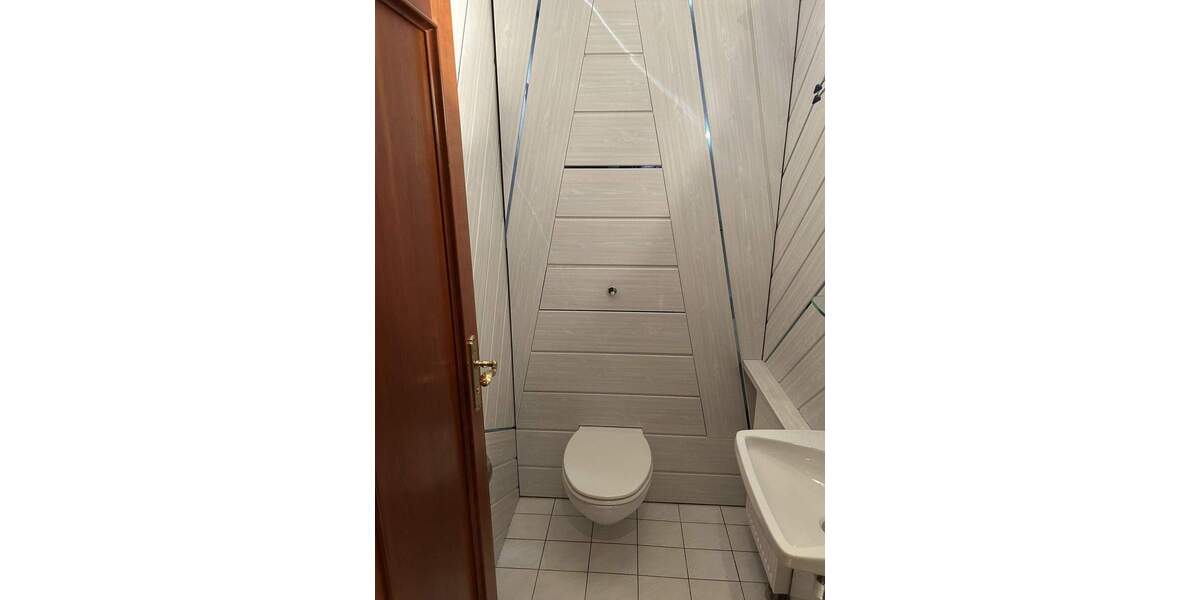 Mehrfamilienhaus, Wohnhaus Neuhof Hattenhof - 7 Zimmer, 210 m&sup2;, 360.000&euro; | Angebot:25815436